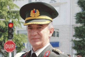 Niğde eski İl Jandarma Komutanı FET&Ouml; soruşturmasında tutuklandı