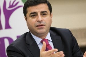 Demirtaş'tan 'G&uuml;len' g&ouml;ndermesi: Ekmeleddin İhsanoğlu'nu kim &ouml;nerdi?