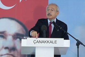 "Atat&uuml;rk&ccedil;&uuml;l&uuml;ğ&uuml; en &ccedil;ok istismar eden Kenan Evren ve arkadaşlarıdır"