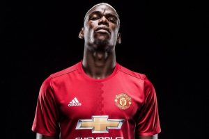 Pogba rekor bonservisle Manchester United'da