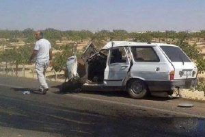 Suru&ccedil;'ta kamyonetle otomobil &ccedil;arpıştı: 2 &ouml;l&uuml;, 4 yaralı