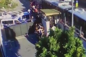 Darbe girişimi gecesine ilişkin yeni g&ouml;r&uuml;nt&uuml;ler ortaya &ccedil;ıktı