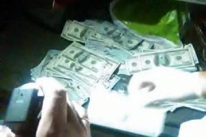 Ukrayna'da hakim 150 bin dolar r&uuml;şvet aldığı iddiası ile g&ouml;zaltına alındı