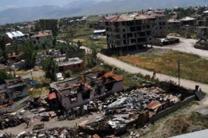Şırnak'ta 5, Y&uuml;ksekova'da 7 mahalle 'Riskli alan' ilan edildi
