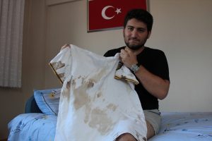 Demokrasi gazisi Bursalı gen&ccedil;: Onlar benim şeref madalyam