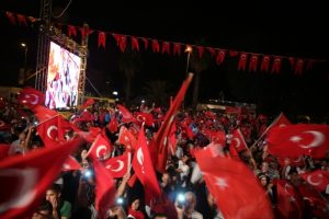 Ezan erken okununca darbe girişimi sandılar