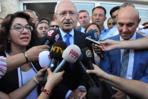 Kılı&ccedil;daroğlu, Yaratıcı Yazarlar Merkezi'ni gezdi