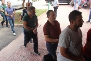 Adana imamı ve 34 iş adamı tutuklandı
