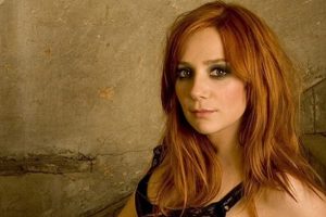 Aylin Aslım'dan Sıla'ya destek