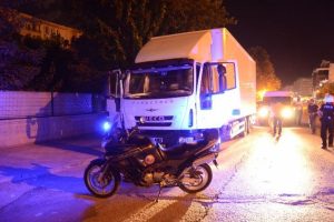 Ş&uuml;pheli kamyon polisi alarma ge&ccedil;irdi
