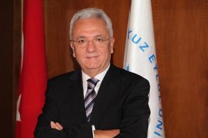 DE&Uuml;'de 61 kişi a&ccedil;ığa alındı