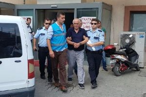 Hakan Ş&uuml;k&uuml;r'&uuml;n babası g&ouml;zaltına alındı
