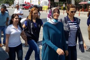 D&uuml;zce'de FET&Ouml; soruşturmasında 24 kişi adliyede