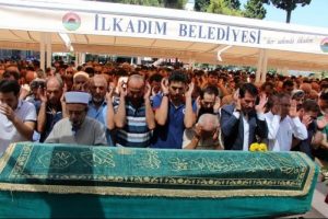 Denizde boğulan m&uuml;hendis toprağa verildi