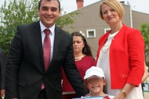 Edirne'de FET&Ouml;'c&uuml; kaymakam ve eşi g&ouml;zaltında