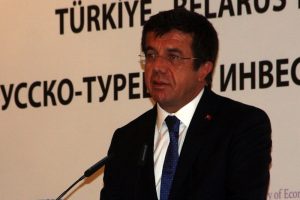 Bakan Zeybekci'den ihracat&ccedil;ılara m&uuml;jde