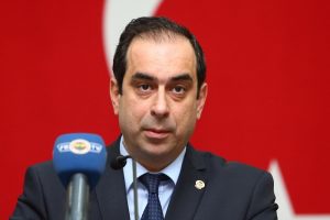 "Cumhurbaşkanı yaveri s&ouml;zlerimi not etti, elimi sıkmadı"