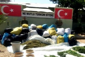 Diyarbakır'da 2 ton esrar ele ge&ccedil;irildi