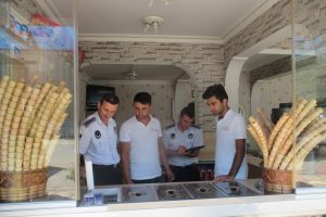 Bursa İneg&ouml;l zabıtasından gıda denetimi