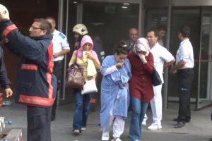 İstanbul'daki hastanede b&uuml;y&uuml;k yangın!