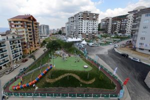 Bursa Yıldırım'da parklar yenileniyor