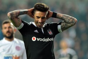 Beşiktaş'tan Sosa a&ccedil;ıklaması