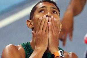 G&uuml;ney Afrikalı atletten 17 yıl sonra gelen rekor