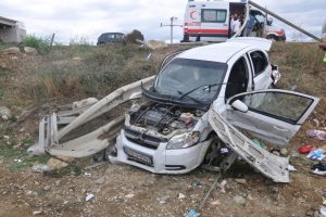 Bursa İneg&ouml;l'de feci kaza: 5 yaralı