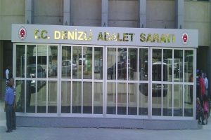 Denizli Adliyesi'nde 37 memur a&ccedil;ığa alındı