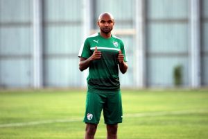 Bursaspor 10 transfere 325 bin Euro harcadı