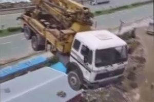 Beton pompası istenilen y&uuml;ksekliğe ulaşamayınca...