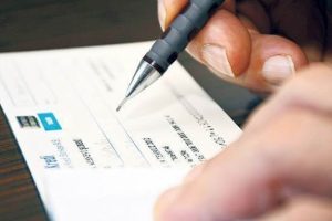 Bankalara ibraz edilen &ccedil;ek sayısı y&uuml;zde 8 azaldı