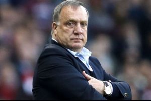 Fenerbah&ccedil;e'den Advocaat a&ccedil;ıklaması