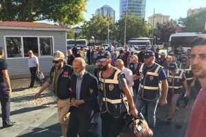FET&Ouml; soruşturmasında g&ouml;zaltına alınan eski Bursa Valisi Şahabettin Harput dahil 19 kişi tutuklandı!