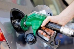 Motorine iki haftada &uuml;&ccedil;&uuml;nc&uuml; zam geldi