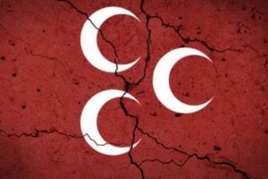 MHP'de Serik il&ccedil;e teşkilatı feshedildi