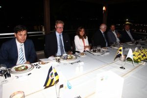 Fenerbah&ccedil;e ile Grasshoppers y&ouml;neticileri yemekte buluştu