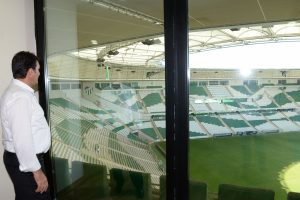 Başkanı D&uuml;ndar "Timsah Arena"yı ziyaret etti