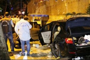 Bağdat Caddesi'nde &ccedil;i&ccedil;ek&ccedil;iyi ezerek &ouml;ld&uuml;ren Murat &Ouml;zt&uuml;rk tahliye oluyor