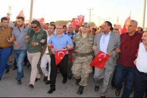Demokrasi n&ouml;betini kana bulayacaktı