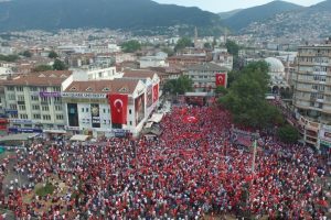 Bursa "15 Temmuz Demokrasi Meydanı" yenilenecek