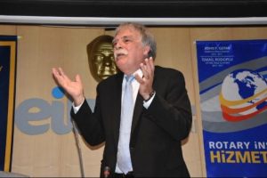 D&uuml;nyaca &uuml;nl&uuml; tarih&ccedil;i Atat&uuml;rk'&uuml; anlattı