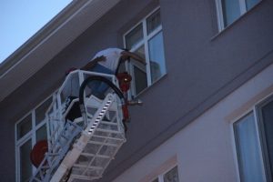 Kaynanasıyla tartıştı &ouml;lmek istedi