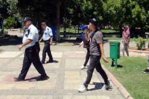 Vatandaşlar misyonerleri b&ouml;yle kovdu