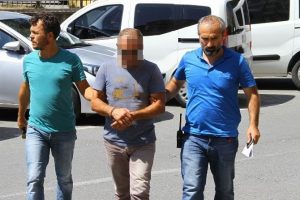 13 yaşındaki &uuml;vey kızına taciz iddiasına g&ouml;zaltı