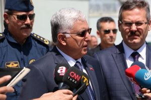 Necdet &Ouml;zel birlik beraberlik ortamını &ouml;vd&uuml;