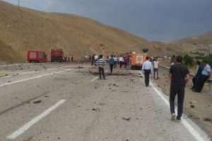 Van'da askeri araca saldırı: 5 asker yaralı, 1 sivil hayatını kaybetti