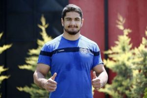 Taha Akg&uuml;l &ccedil;eyrek finalde