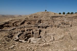 D&uuml;nyanın ilk tapınağı G&ouml;beklitepe kazılarında FET&Ouml; g&ouml;lgesi