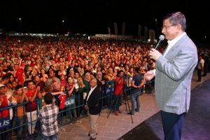 Davutoğlu: "Bu g&uuml;nler omuz omuza verme g&uuml;n&uuml;"